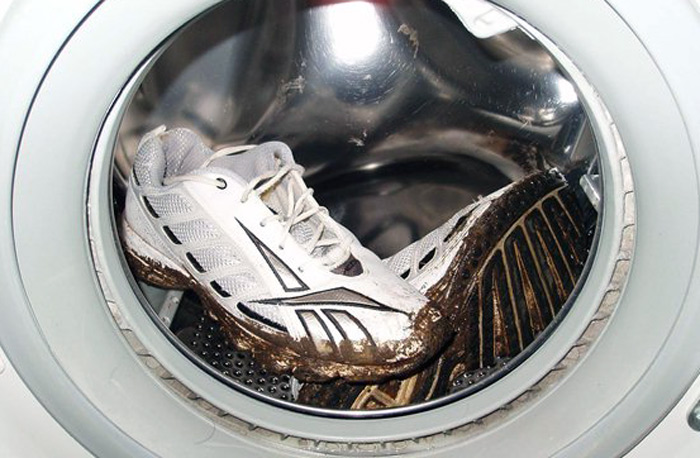грязная обувь