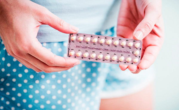 Гормональные контрацептивы в некоторых случаях назначают при лечении фолликулярной кисты